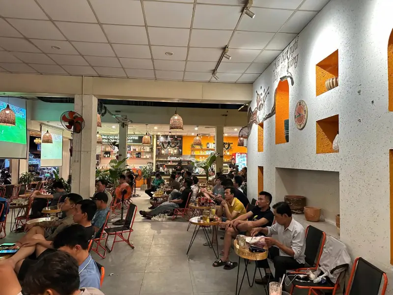 Mô hình Cafe Bóng Đá / Cafe Tivi Ban Đêm