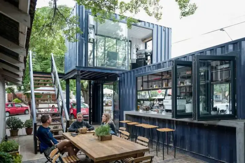 Mô hình quán cafe Container sân vườn ngoài trời