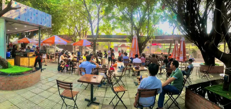 Mô hình cafe sân vườn kết hợp không gian mở (450 - 700 triệu VNĐ)