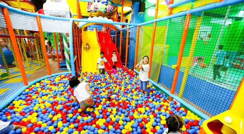 Chi phí đầu tư trang thiết bị khu vui chơi trẻ em