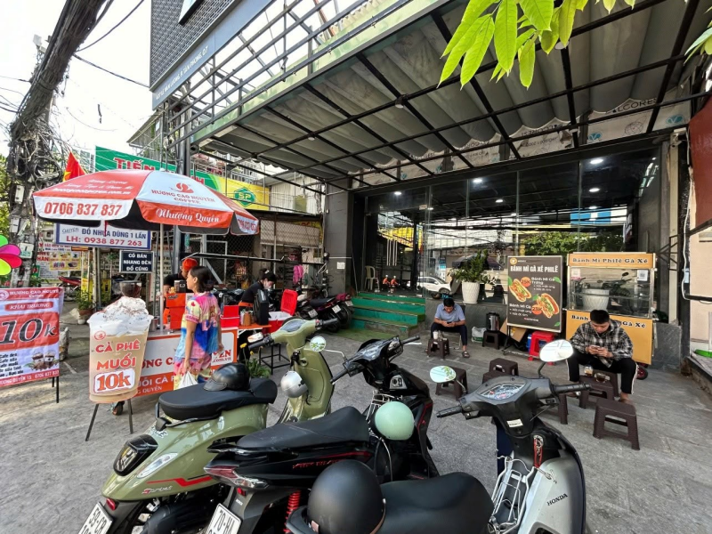 Mô hình xe cafe bán mang đi