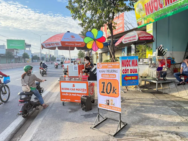 Trục đường chính 1 chiều, ngã tư có lưu lượng giao thông di chuyển chậm